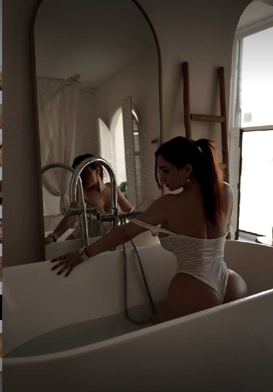 A playful frame from Miranda Faith nude — online in Yangjiang