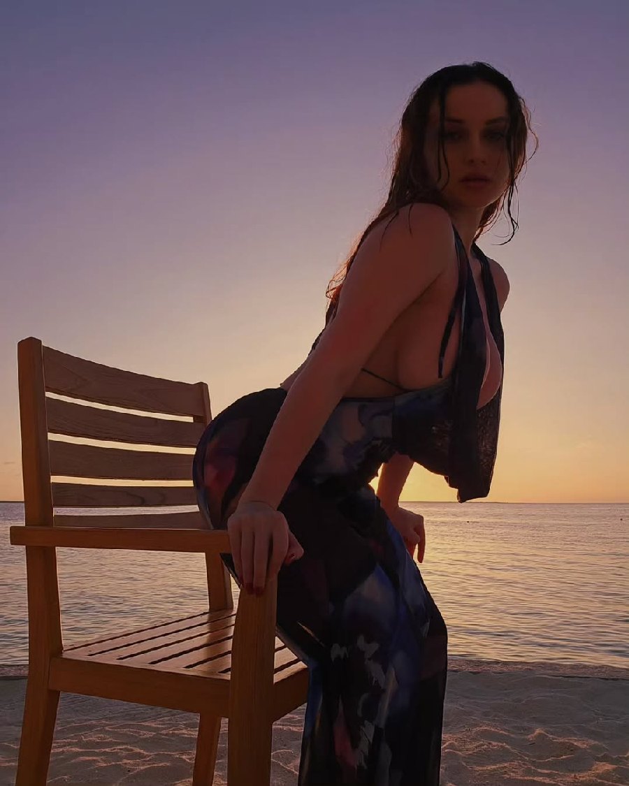 Sexy girl Miranda Faith nude in Yangjiang