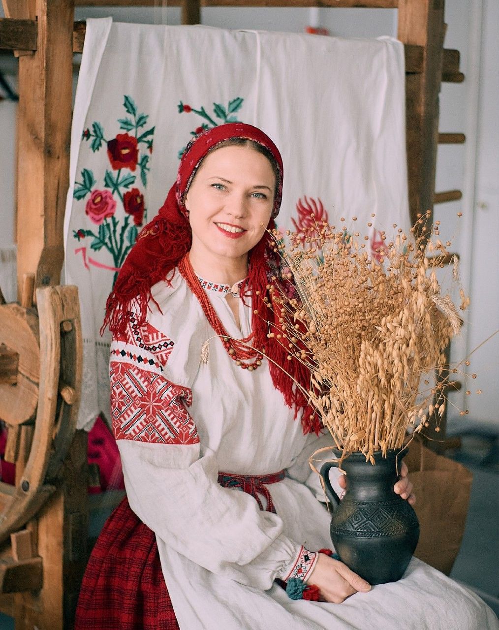 Women in Slavic costumes in Yangjiang